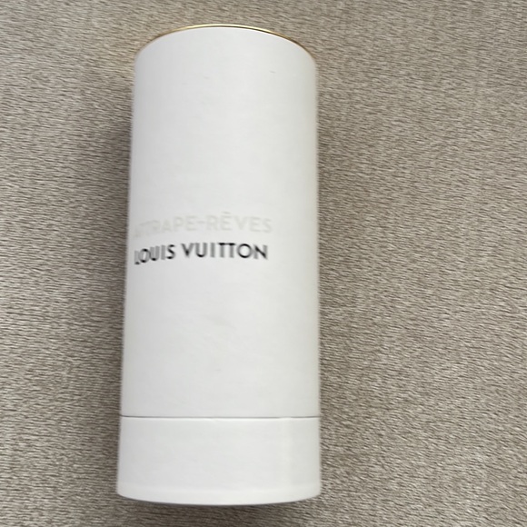 Authentic Louis Vuitton magnetic perfume box - Picture 3 of 8
